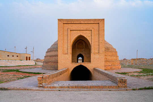 Rabat Malik Cistern (Sardoba) - 11th Century water supply on the Silk Road, Uzbekistan, Central Asia