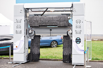 Car wash for a car service center