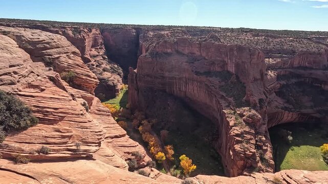 This is a scenic overlook within the Canyon de Chelly National Monument.