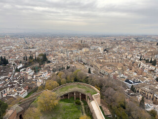 Obraz premium Scenic View of Granada Cityscape