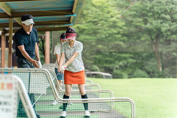 Golf school, golf lesson, golf class teacher and student