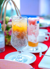 Fresh fruit juices made from a variety of fruits, vegetables, and roots contain many vitamins and minerals that are very beneficial to human health during work.