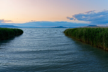 Abendstimmung am Balaton bei Balatonmáriafürdő, Ungarn