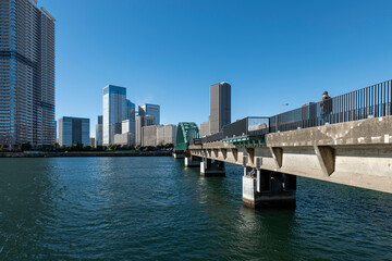遊歩道となった豊洲「晴海橋梁 (旧晴海鉄道橋) 」　2025年12月