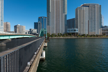 遊歩道となった豊洲「晴海橋梁 (旧晴海鉄道橋) 」　2025年12月