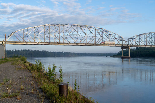 Alaska Native Veterans Memorial Bridge (Parks Highway), K-Truss, Parker Truss , Nenana, Alaska
