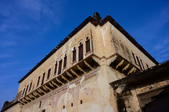 Shri Pushkar Thalia Haveli in Mandawa Exterior, With Indian Frescos and Colourful Mural Painting