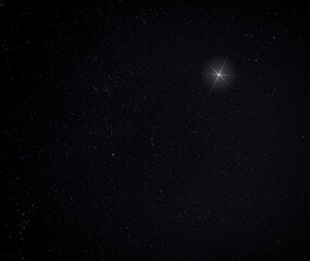 Obraz premium Bright Christmas star outshinning everything else in the night