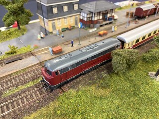 Nahaufnahme einer Modelleisenbahn in Balve im Sauerland