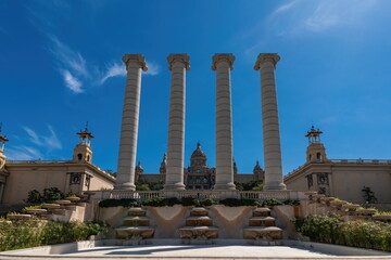 Obraz premium Four Columns of Montjuic with Palau Nacional in Barcelona, Spain