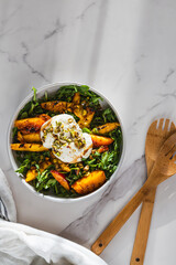 Fresh Arugula and Peach Salad with Burrata