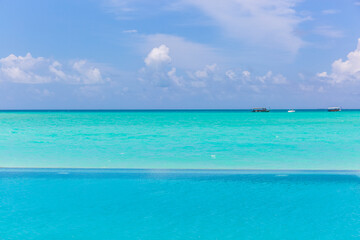 Fototapeta premium Maldives Resort Infinity Pool Tropical Paradise