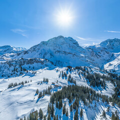 Herrliche Verh&auml;ltnisse f&uuml;r Wintersport in der Arlberg-Region am Hochtannbergpa&szlig; bei Schr&ouml;cken