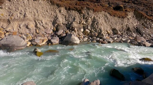 Barun river in the Makalu trek. 