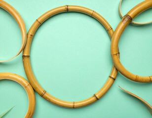 Obraz premium Natural Bamboo Ring Pattern on Soft Mint Background