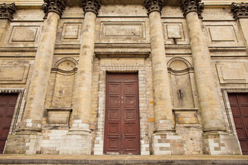 Fototapeta premium Facade of a baroque cathedral of Arras, France