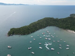Lanchas Praia de Bombinhas / Bombas /  Prainha / Santa Catarina 