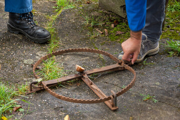  Vintage Rusty Animal Trap ,Primitive Metal Hunting Trap 2026,Germany