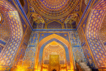 Fototapeta premium Detail of gold mosaic dome in Madrasa in Oezbekistan