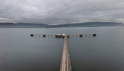 Obraz premium long dock and pier leading into the Hvalfjordur Fjord in western Iceland