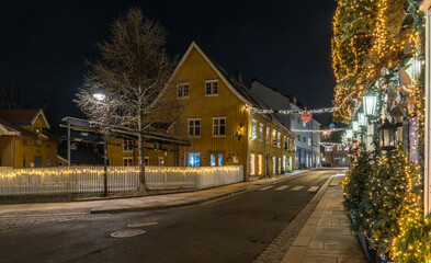 Warm Christmas street lights in Dr&oslash;bak Norway at night
