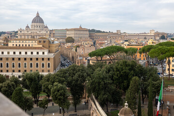 Naklejka premium View of Vatican City, with St. Peter's Basilica from the balconies of Castel Sant'Angelo, Rome, Italy.