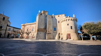 SERRACAPRIOLA (Pouilles - Italie)
