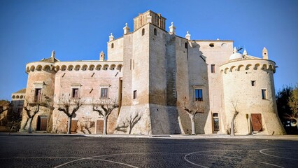 SERRACAPRIOLA (Pouilles - Italie)