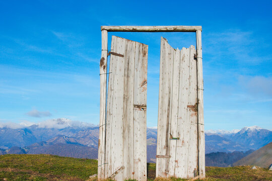 Surreal Door to Nowhere spotted in the Italian Alps.