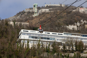 Grenoble T&eacute;l&eacute;ph&eacute;rique (Aerial tramway)