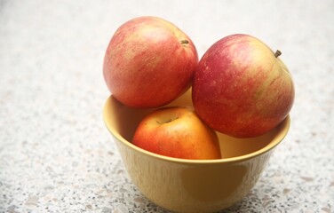 bowl of apples
