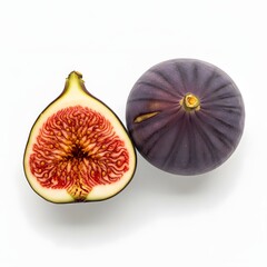 Higos frescos con un corte abierto que muestra un interior jugoso