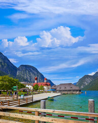 Bayerische Impressionen am K&ouml;nigssee, Deutschland. Mit der ber&uuml;hmten Wallfahrtskirche St. Bartholom&auml;.