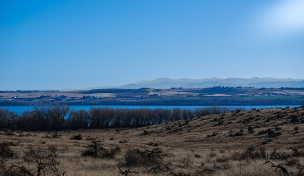 Lake Lowell and Owyhee mountain range in Idaho, Deer Flat