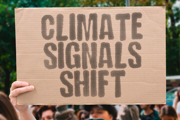 "Climate Signals Shift" Weather patterns inform planning models. CLIMATE.SIGNALS.GLOBAL.WEATHER.MODELS.