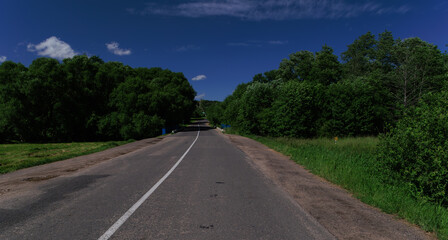 Fototapeta premium views of the road highway on a sunny day in summer. 
