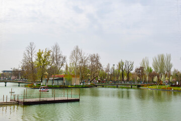 Fototapeta premium Beautiful lake in a park in Tashkent. High quality photo
