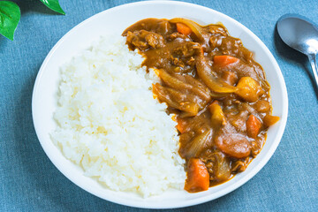 家庭的なカレーライス