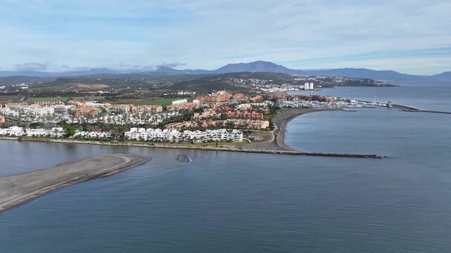 vistas del puerto de Sotogrande en el t&eacute;rmino municipal de San Roque, Andaluc&iacute;a