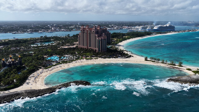 Bahamas Skyline In Paradise Island In Nassau Bahamas. Resort Landscape. Beach Scenery. Caribbean Sea. Bahamas Skyline In Nassau Bahamas. Nature Seascape.