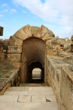 roman amphitheatre in Oudhna tunisia