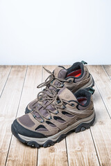 Shoes for travel, arranged shoes illustrating choice between urban daily wear and outdoor exploration