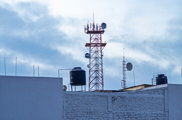 torre, cielo, antena, industrias, azul, edificio, energ&iacute;a, construcci&oacute;n, comunicaciones, tecnolog&iacute;a, celulares, industrial, radio, celular, tel&eacute;fono, tel&eacute;fono m&oacute;vil, fabricas, chimenea, telecom, m&aacute;sti