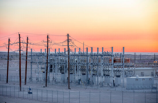 Gas and oil processing facility
