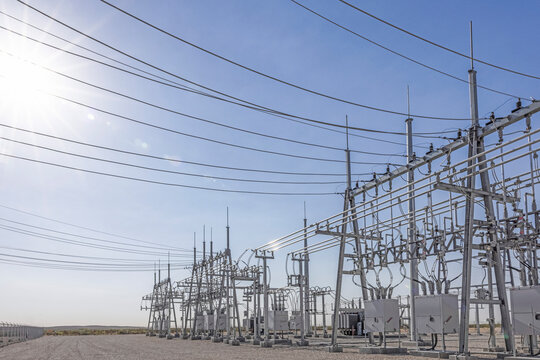 Electrical substation for energy processing