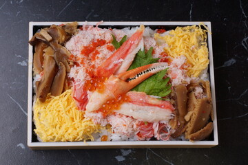 ずわいがに海鮮ちらし弁当