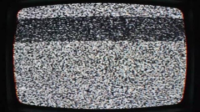 4K animation of a damaged 90s CRT television signal, horizontal scanlines on the screen over a green screen background for a retro nostalgia look.