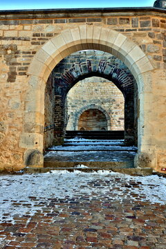 Torb&ouml;gen im Innenhof des Schlosses in Heidenheim