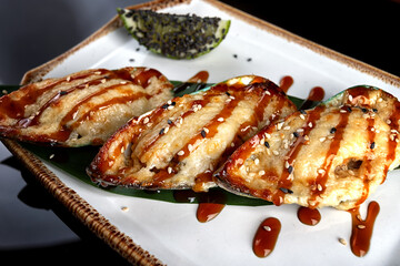 Baked Mussels With Cheese Sauce