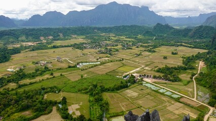 Laos - Karststeingebirge in Vang Vieng